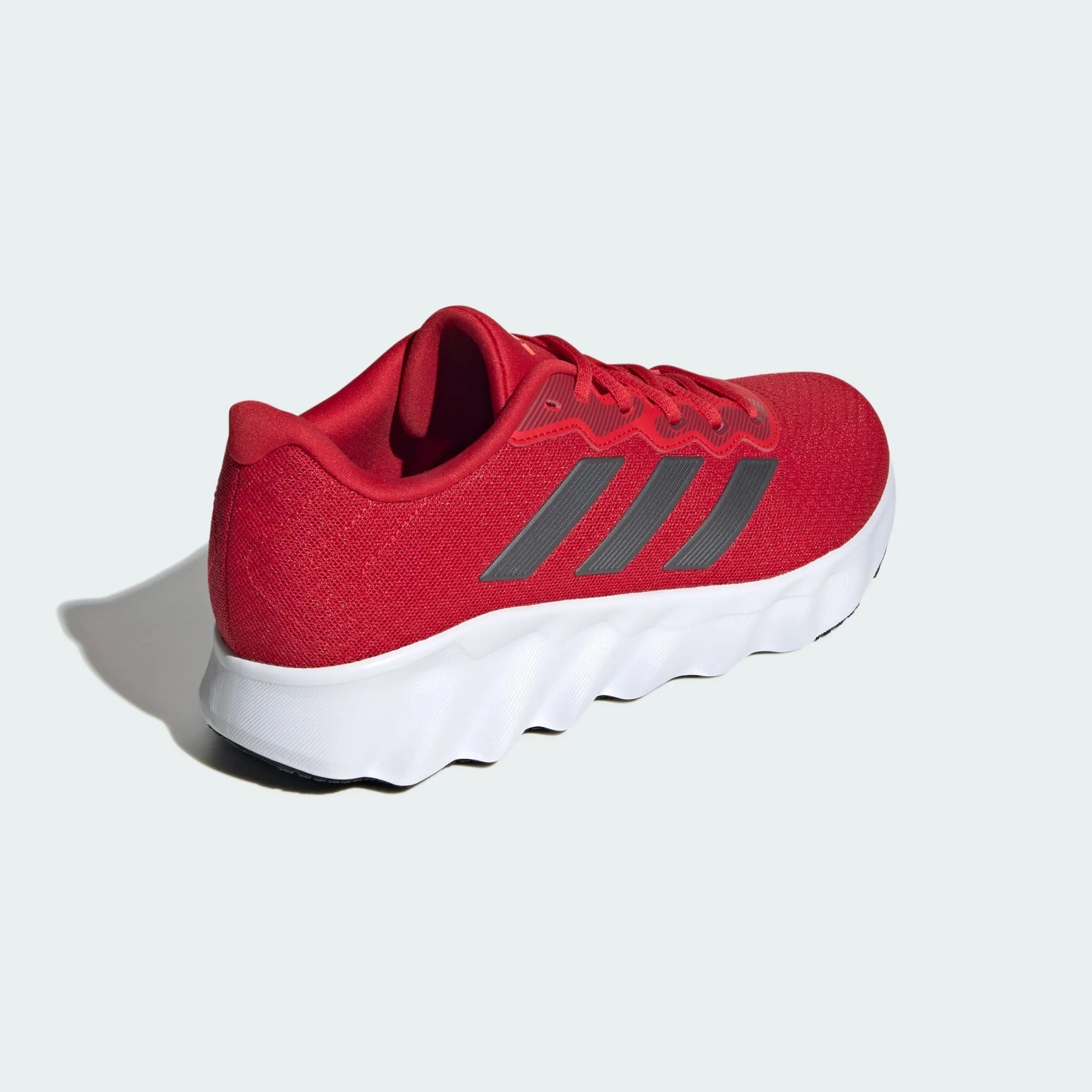 tenis adidas shift run u