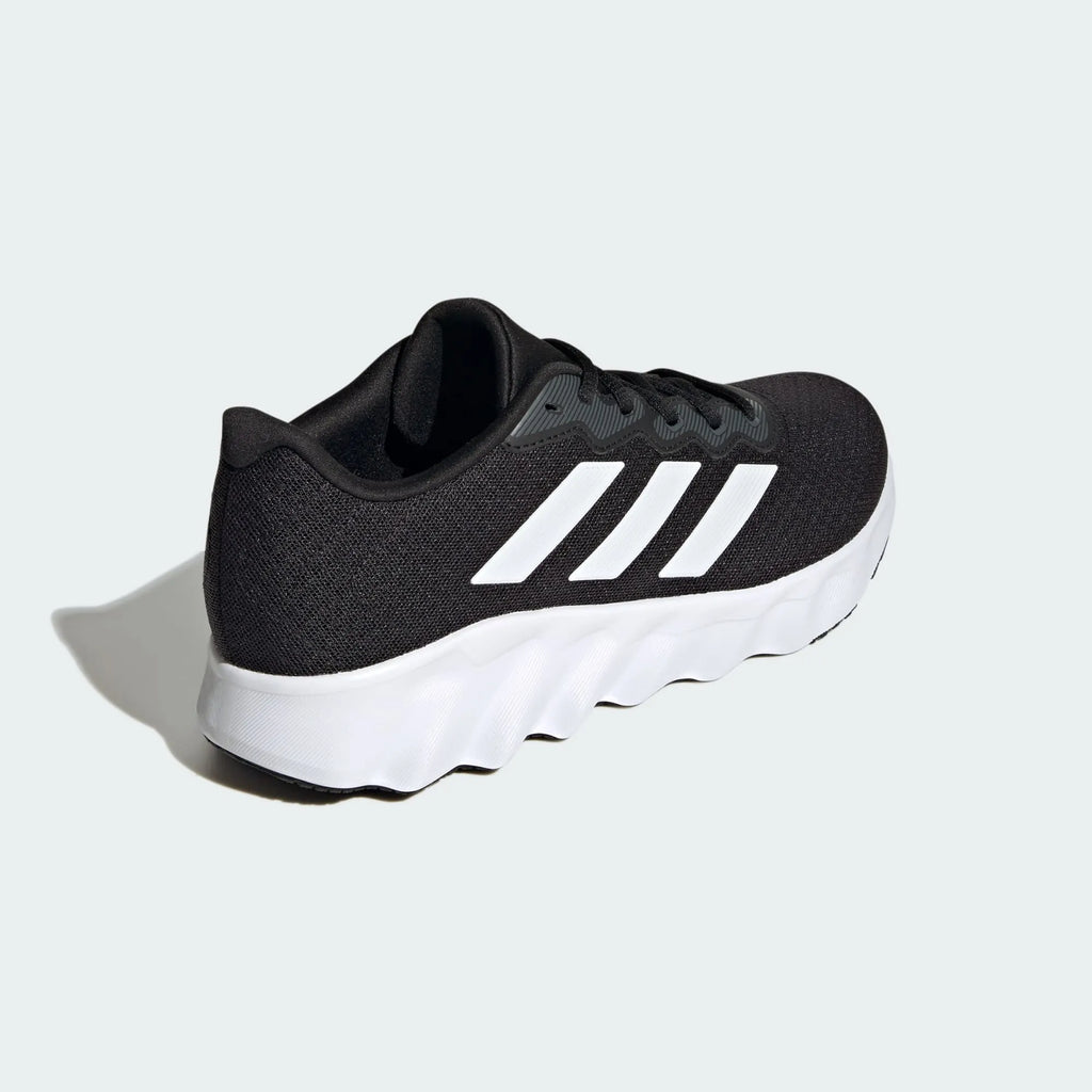 tenis adidas shift run u