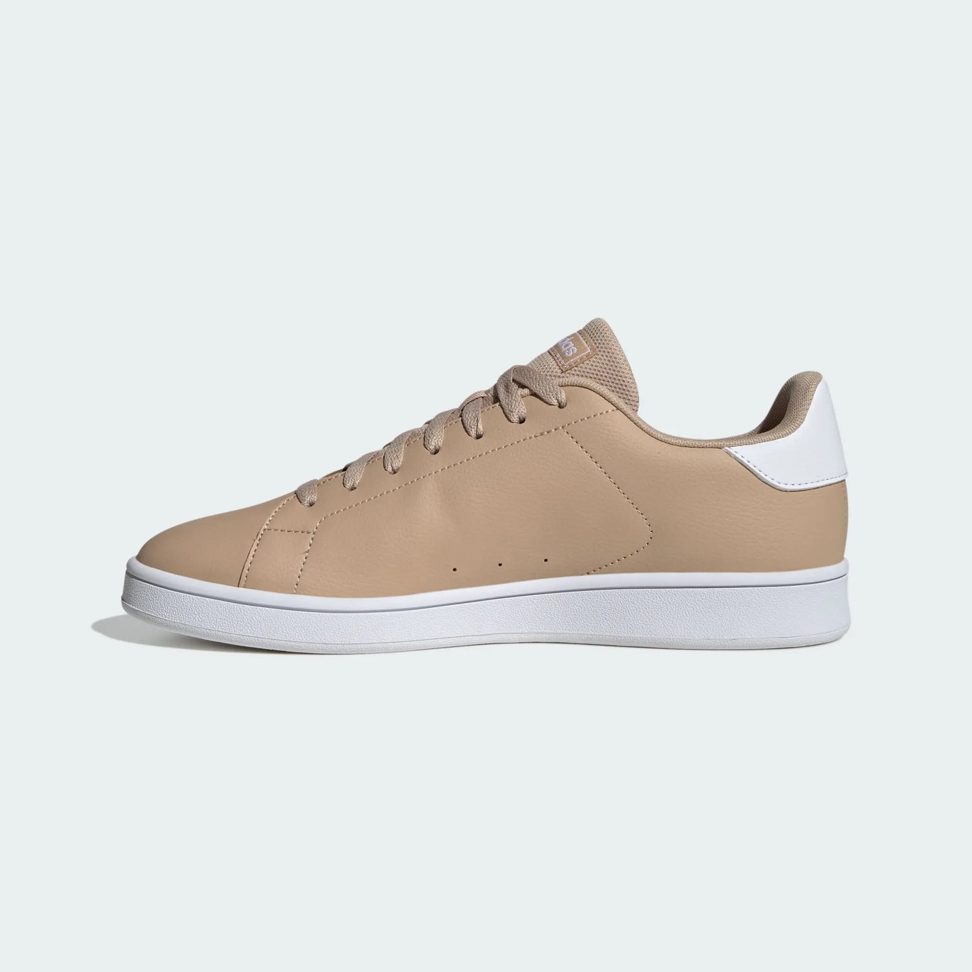 tenis adidas urban court
