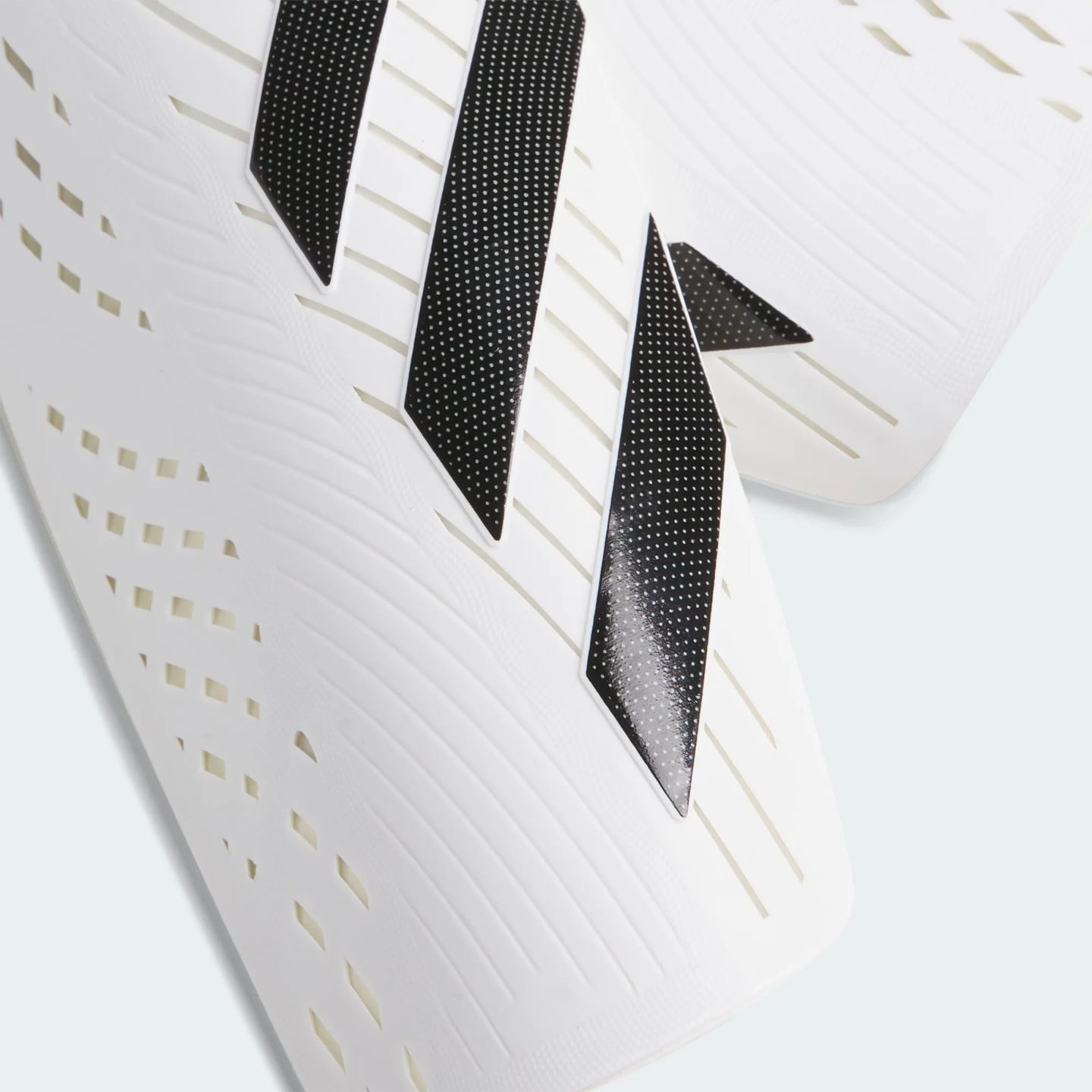 espinillera adidas tiro sg clb